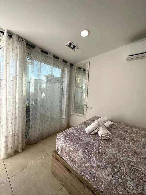 Jara Premium Apartments ! Malaga Spain